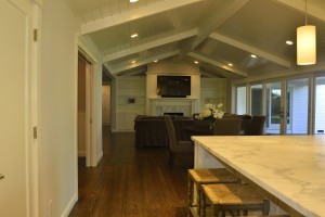 Beauitful living room with hardwood floor